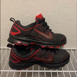 Women’s Nike air alvord 9 running shoes